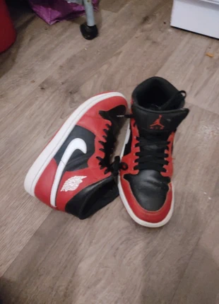 Basket Jordan excellent état Taille 40.5, brand: Jordan, condizioni: Ottime, taglia: 40,5, €25.00, €26.95 include la Protezione acquisti