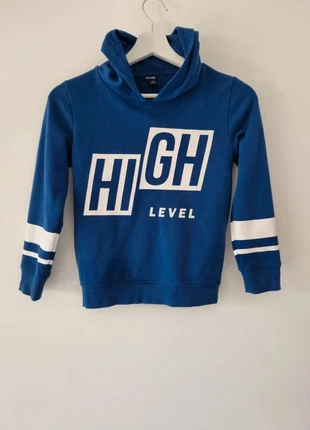 Pull à capuche bleu – Kiabi – 8 ans
Superbe pull à capuche Kiabi, couleur bleu, marque: Kiabi, état: Bon état, taille: 8 ans / 128 cm, 3,00 €, 3,85 € Protection acheteurs incluse
