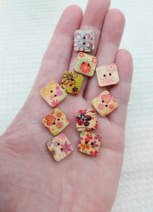 Bouton de couture carré fleuri en bois 15mm - 10pcs A1516, marca: Mercerie Syllikan, estado: Muy bueno, 2,45 €, 3,27 € Protección al comprador Pro incluida