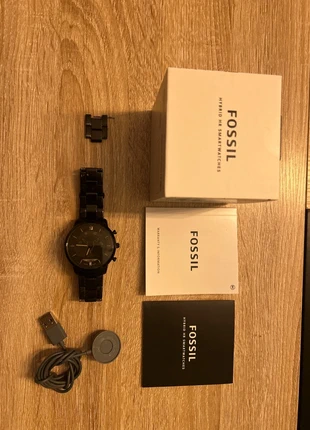 Montre connecté et hybride Fossil, marke: Fossil, zustand: Gut, größe: Einheitsgröße, 20,00 €, 21,70 € inklusive Vinted-Käuferschutz