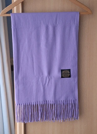 Zachte wintersjaal, marque: Camelia, état: Neuf sans étiquette, 4,50 €, 5,43 € Protection acheteurs incluse