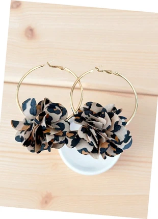 Boucles d’oreilles créoles léopard & dorées en tissu femme, marca: Vintage Boutique, estado: Muito bom, €5.00, €5.95 inclui Proteção do Comprador