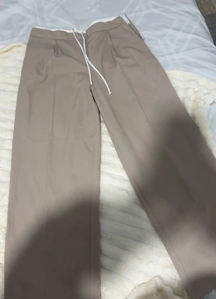 Pantalon droit, marque: Boutique indépendante, état: Très bon état, taille: M / 38 / 10, 12,00 €, 13,30 € Protection acheteurs incluse