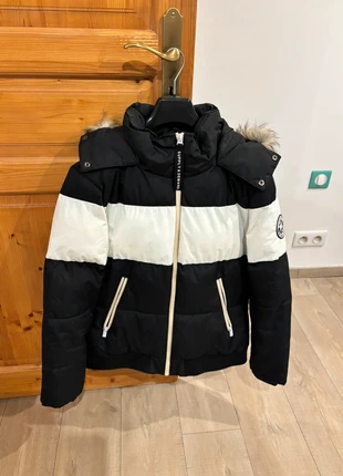 Doudoune blanche et noir, marque: sdny, état: Très bon état, taille: L / 40 / 12, 10,00 €, 11,20 € Protection acheteurs incluse