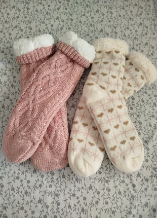 Lote 2 pares de calcetines antideslizante 🩷🤍, marque: Vintage Dressing, état: Neuf sans étiquette, taille: Taille unique, 8,75 €, 9,89 € Protection acheteurs incluse