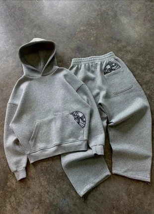 Ensemble Jogging et Sweat y2k, brand: y2k, condizioni: Nuovo senza cartellino, taglia: L, €80.00, €84.70 include la Protezione acquisti