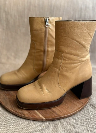Boots Bottines Jonak - Camel Cuir - Modèle Brigand Vintage 70s - Taille 40, brand: Jonak, condizioni: Ottime, taglia: 40, €79.99, €84.69 include la Protezione acquisti