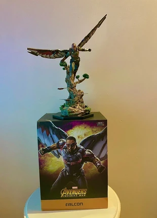 Figurine Iron studios falcon infinity war avengers statue, merk: Iron Studios, staat: Heel goed, maat: Prematuur, tot 44 cm, € 277,00, € 291,55 inclusief Kopersbescherming