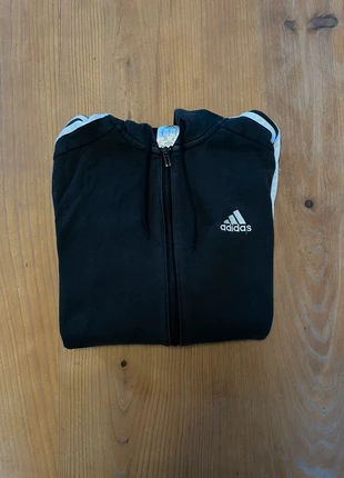 Veste à capuche adidas, marca: adidas, estado: Bom, tamanho: S, €10.00, €11.20 inclui Proteção do Comprador