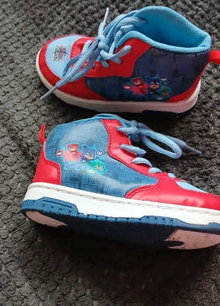 Baskets montantes a lacets P24, marque: Pyjamasques, état: Très bon état, taille: 24, 7,00 €, 8,05 € Protection acheteurs incluse