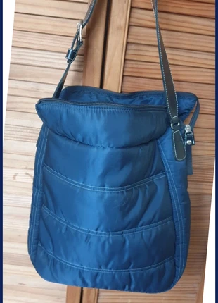 Sac à main Ginkgo matelassé bleu, marque: Ginkgo, état: Neuf sans étiquette, 54,50 €, 57,93 € Protection acheteurs incluse