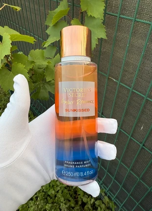 Victoria’s Secret, brume parfumée Amber Romance, brand: Victoria's Secret, condition: New with tags, €14.00, €15.40 includes Buyer Protection