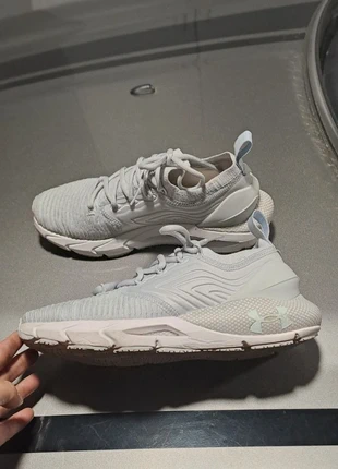 Bambas Under armour, marque: Under Armour, état: Très bon état, taille: 38, 35,00 €, 37,45 € Protection acheteurs incluse