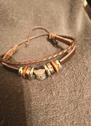 Braccialetto in ecopelle, brand: braccialetto in ecopelle, condizioni: Nuovo senza cartellino, €3.00, €3.85 include la Protezione acquisti