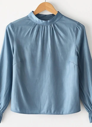 Blusa azul satinada cuello alto Shein Talla S 🖤💙, merk: Shein, staat: Nieuw zonder prijskaartje, maat: S / 36 / 8, € 12,00, € 13,30 inclusief Kopersbescherming