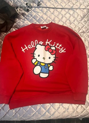 hello kitty jumper, brand: Hello Kitty, condition: Very good, size: M / 10, £4.00, £4.90 includes Buyer Protection