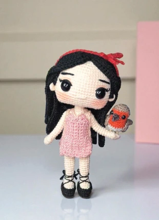 Muñeca Rosalía Berghain amigurumi, brand: Rosalia, condizioni: Nuovo senza cartellino, taglia: Taglia unica, €70.00, €74.20 include la Protezione acquisti