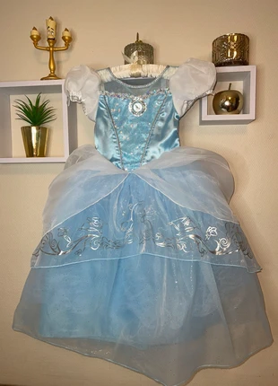 Robe bleu, marca: Disney, estado: Muy bueno, tamaño: 6 años / 116 cm, 35,00 €, 37,45 € Protección al comprador incluida