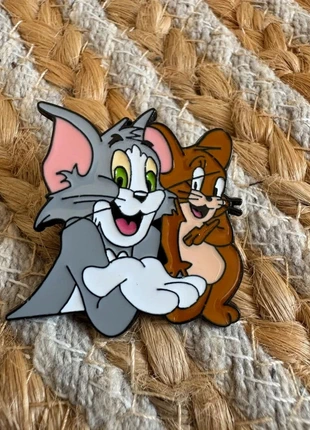 Pins Tom et Jerry 🐱🐭, marca: Tom and Jerry, estado: Muito bom, €4.00, €4.90 inclui Proteção do Comprador Pro