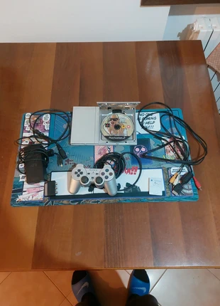 Playstation 2silver con gta San andreas, brand: PlayStation, condizioni: Buone, €45.00, €47.95 include la Protezione acquisti