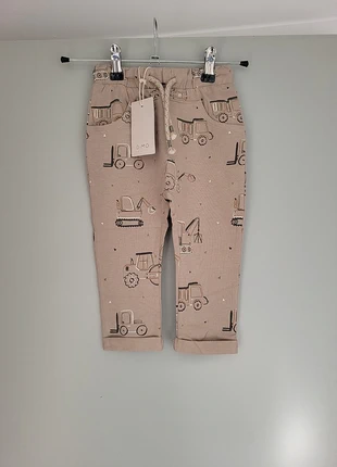 Babybroekje organic bouwautos maat 74, brand: natubini, condizioni: Nuovo con cartellino, taglia: 9-12 mesi / 74 cm, €15.00, €16.45 include la Protezione acquisti Pro