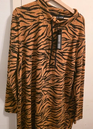 Norah jurk tigerprint nieuw maat 44, merk: Norah, staat: Nieuw met prijskaartje, maat: XXL / 44 / 16, € 15,00, € 16,45 inclusief Kopersbescherming