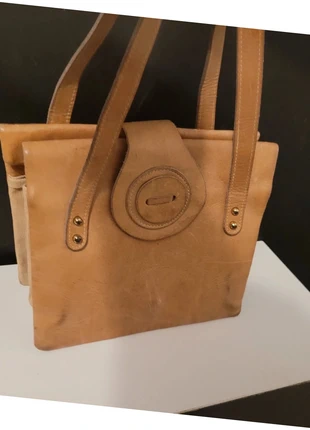 sac à main Moutard, marke: Sac à main marron, zustand: Sehr gut, 20,00 €, 21,70 € beinhaltet Vinted-Käuferschutz Pro