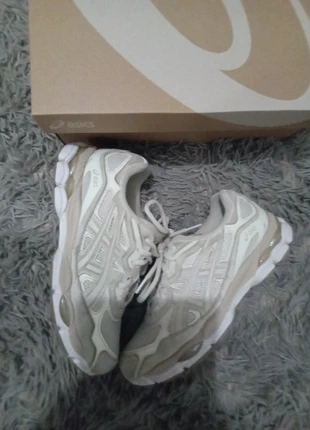 Asics gel NYC-taille 39-tres bon etat, marca: Asics, estado: Muito bom, tamanho: 39, €57.00, €60.55 inclui Proteção do Comprador