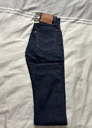 Jeans Levi’S W27 L32 neuf skinny, marque: Levi's, état: Neuf avec étiquette, taille: M / 38 / 10, 50,00 €, 53,20 € Protection acheteurs incluse
