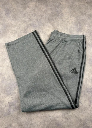 Jogging Adidas | Taille XXL | Couleur Gris, marke: adidas, zustand: Sehr gut, größe: XXL, 18,99 €, 20,64 € beinhaltet Vinted-Käuferschutz Pro