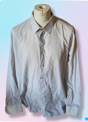 Magnifique chemise Harris and Harold Club taille XL Ref 17IT158, marque: Vintage Dressing, état: Très bon état, taille: XL, 8,00 €, 9,10 € Protection acheteurs incluse