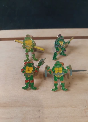 Lot de pins tortues ninjas, marque: Pin's, état: Très bon état, taille: Prématuré, jusqu'à 44cm, 9,00 €, 10,15 € Protection acheteurs incluse