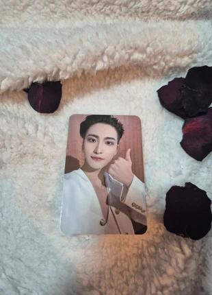 POB Seonghwa Kpop store movement Ep 1, brand: ATEEZ, condizioni: Ottime, €6.00, €7.00 include la Protezione acquisti Pro