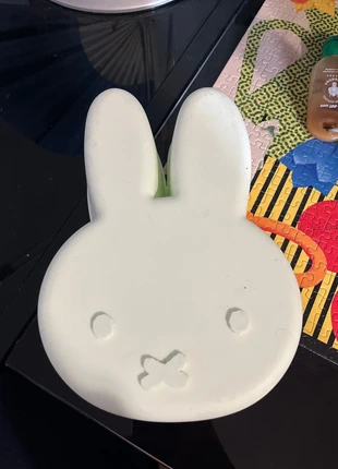 Moule à gâteau miffy en silicone, marque: Miffy, état: Neuf sans étiquette, 5,00 €, 5,95 € Protection acheteurs incluse