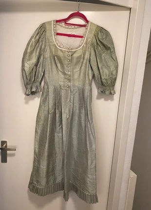 Fairytale princess dirndl 38, merk: Top Vintage, staat: Heel goed, maat: M / 38 / 10, € 35,00, € 37,45 inclusief Kopersbescherming