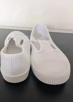 Chaussures blanches Panther – légères, confortables et neuves, brand: Classique, condition: New without tags, size: 26, €1.00, €1.75 includes Buyer Protection