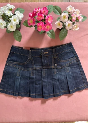 Minigonna in denim con stellina tgM. Libellula Rossa, merk: Libellula Rossa, staat: Nieuw met prijskaartje, maat: M / 38 / 10, € 12,00, € 13,30 inclusief Kopersbescherming