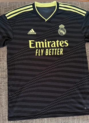 Real Madrid Adidas, marca: adidas, estado: Novo sem etiquetas, tamanho: M, €29.99, €32.19 inclui Proteção do Comprador