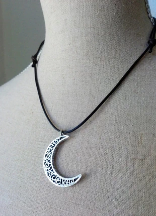 Collar witchy de luna creciente, marque: Local, état: Neuf sans étiquette, 11,00 €, 12,25 € Protection acheteurs incluse