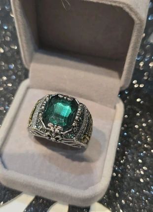 Anillo ornamental esmeralda, condizioni: Ottime, taglia: Regolabile, €15.00, €16.45 include la Protezione acquisti