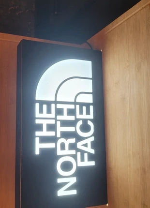 The nord face, marque: Lumineux, état: Neuf sans étiquette, 25,00 €, 26,95 € Protection acheteurs incluse