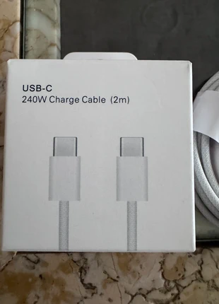 Câble de charge 2 mètres USB C 240 w, marque: USBC, état: Neuf avec étiquette, 11,00 €, 12,25 € Protection acheteurs incluse
