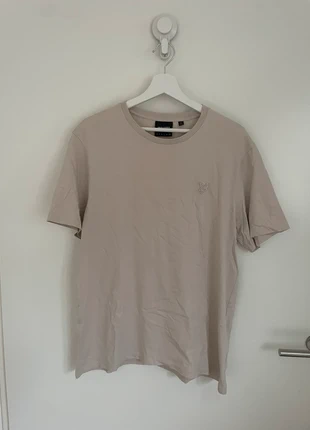 Lyle & Scott beige tshirt met logo maat L/40, merk: Lyle & Scott, staat: Heel goed, maat: L, € 6,00, € 7,00 inclusief Kopersbescherming