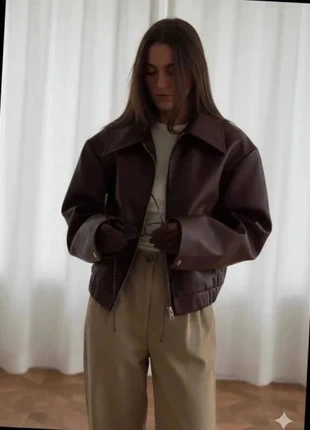 Veste en similicuir Bordeaux élégante style motards, taille S, marke: Aesthetic, zustand: Sehr gut, größe: S / 36 / 8, 59,90 €, 63,60 € inklusive Vinted-Käuferschutz