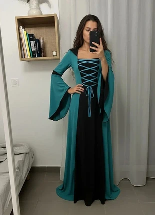 Robe médiévale bleue paon à laçage – Élégance féerique et gothique, merk: Met, staat: Heel goed, maat: M / 38 / 10, € 49,90, € 53,10 inclusief Kopersbescherming Pro