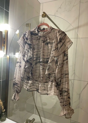 Blouse marbrée H&M, marque: H&M, état: Neuf sans étiquette, taille: M / 38 / 10, 8,00 €, 9,10 € Protection acheteurs incluse