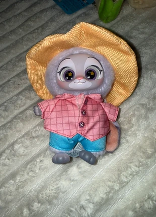 Zootopia, marque: Miniso, état: Neuf avec étiquette, taille: Prématuré, jusqu'à 44cm, 35,00 €, 37,45 € Protection acheteurs incluse