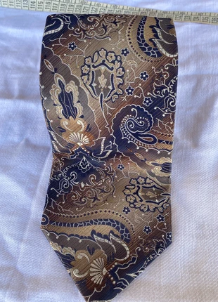 Cravatta Cerruti 1881, marke: Cerruti 1881, zustand: Sehr gut, 15,00 €, 16,45 € inklusive Vinted-Käuferschutz