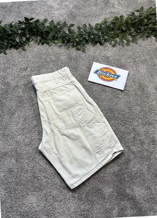Short Dickies blanc cassé, W32 (FR 42), coupe droite, homme, marke: Dickies, zustand: Gut, größe: W32 | DE 48, 5,95 €, 6,95 € inklusive Vinted-Käuferschutz