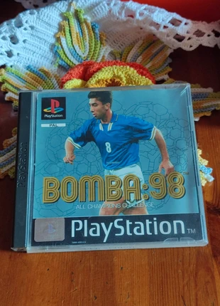 Bomba ’98 – All Champions Challenge (PS1 – PAL, état: Très bon état, 30,00 €, 32,20 € Protection acheteurs incluse
